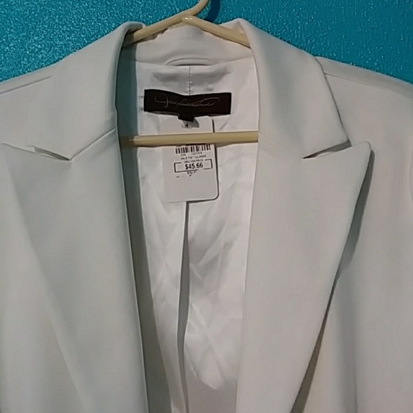 Blazer - Picture 2 of 3